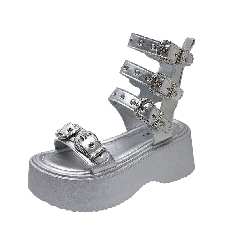 Sandálias Romanas Femininas de Fundo Grosso com Fivela de Cinto de Verão 2025 Decoração de Metal da Moda