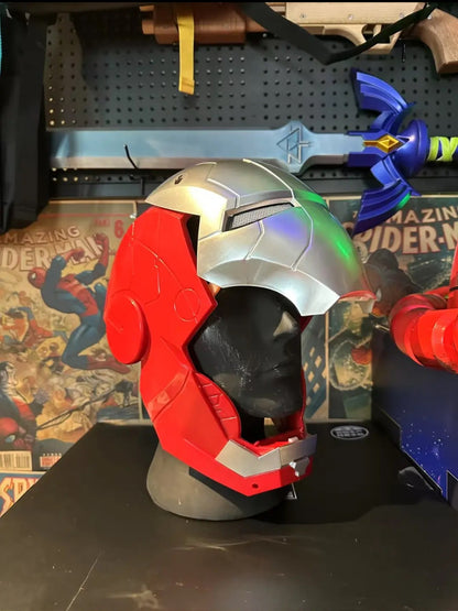 Capacete Homem de Ferro Marvel Comics Máscara Elétrica Usável 1:1 Modelo de Abertura e Fechamento Automático Personagens Brinquedos Adultos Presente de Aniversário