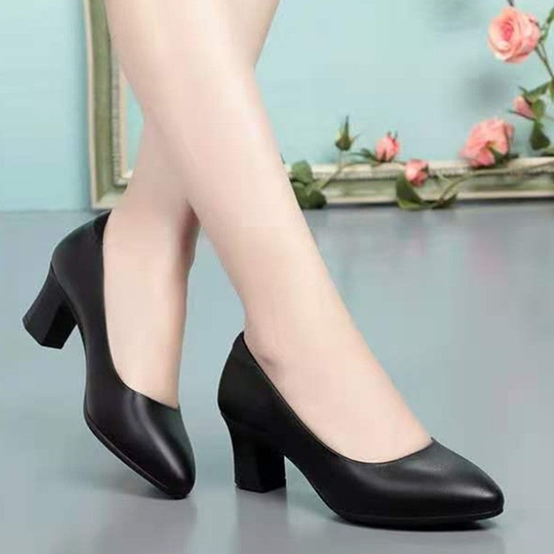 Sapatos de salto femininos clássicos em couro PU preto de alta qualidade Sapatos Femininas Moda Dama Bege Conforto Scarpins Estilosos Europeus A24