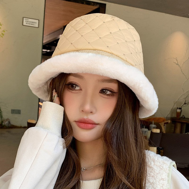 Chapéu de balde coreano feminino celebridade da Internet, marca moderna, quente e espesso, chapéu de bacia, moda versátil, imitação de vison, chapéu de balde de penas.