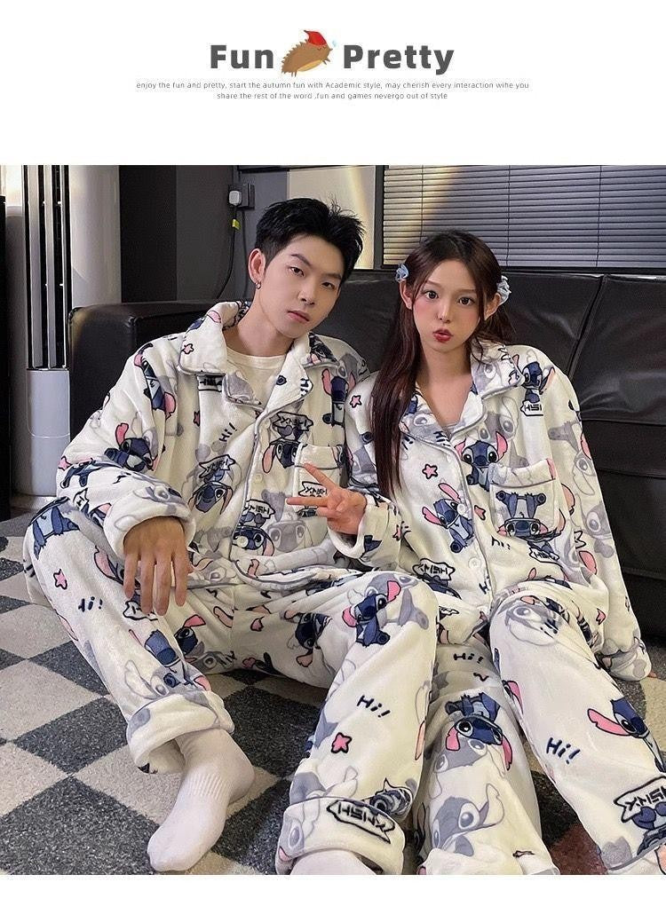 Conjunto de Pijama de Pelúcia para Casal 2 Peças Lindo Disney Stitch Anime Homem Mulher Roupa de Casa Calça de Manga Comprida Inverno Desenho Animado Roupa de Dormir Grossa