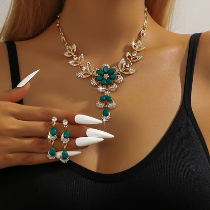 Conjunto de Joias Femininas 3 Peças com Colar e Brincos de Flor Preta Dourada para Casamento, Banquete, Festa, Presente