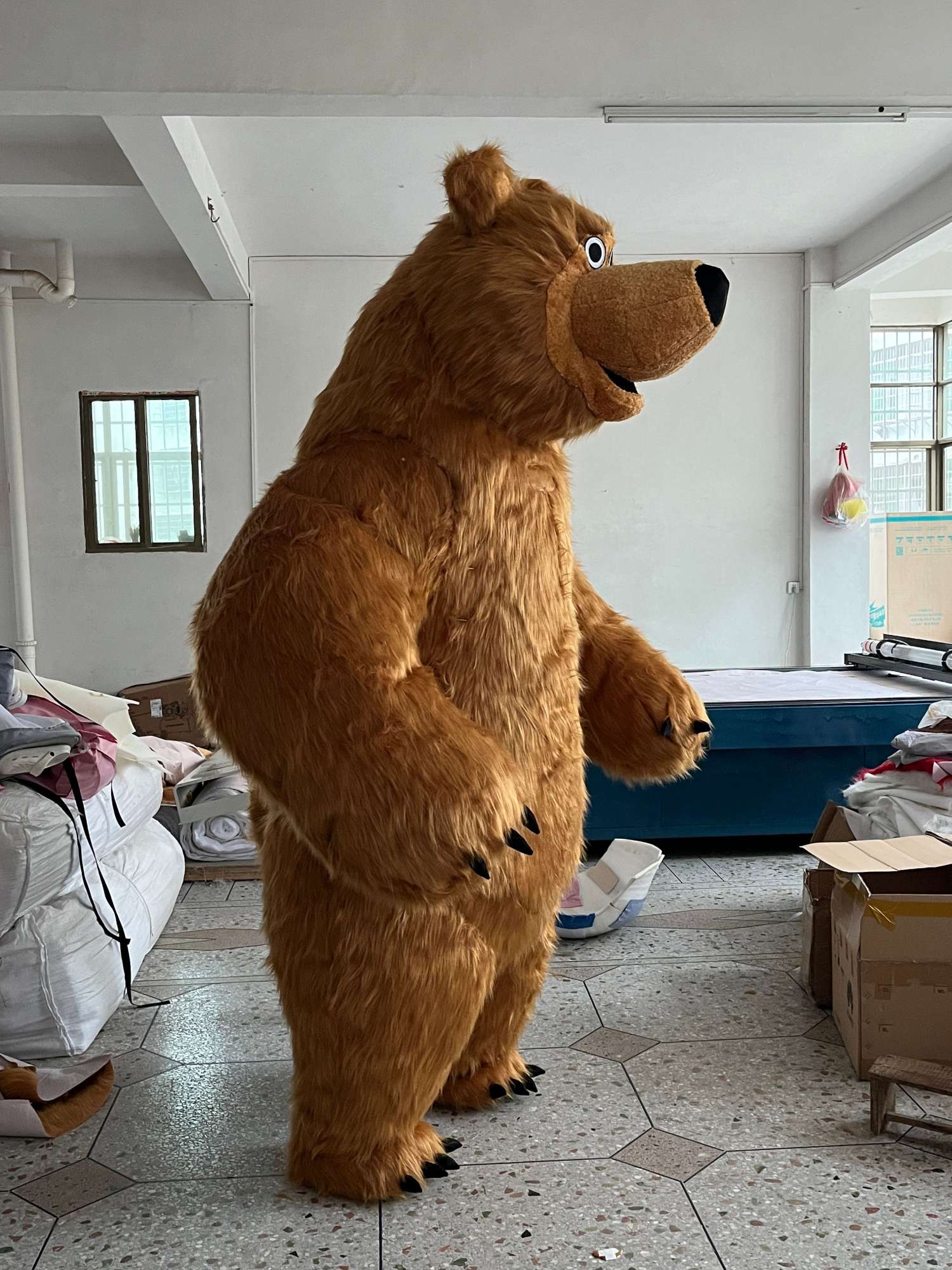 Inflatable Masha Bear Mascot Costume, A Walking Cartoon Doll Costume Suitable For Role-Playing, Applicable To Commercial Promoti