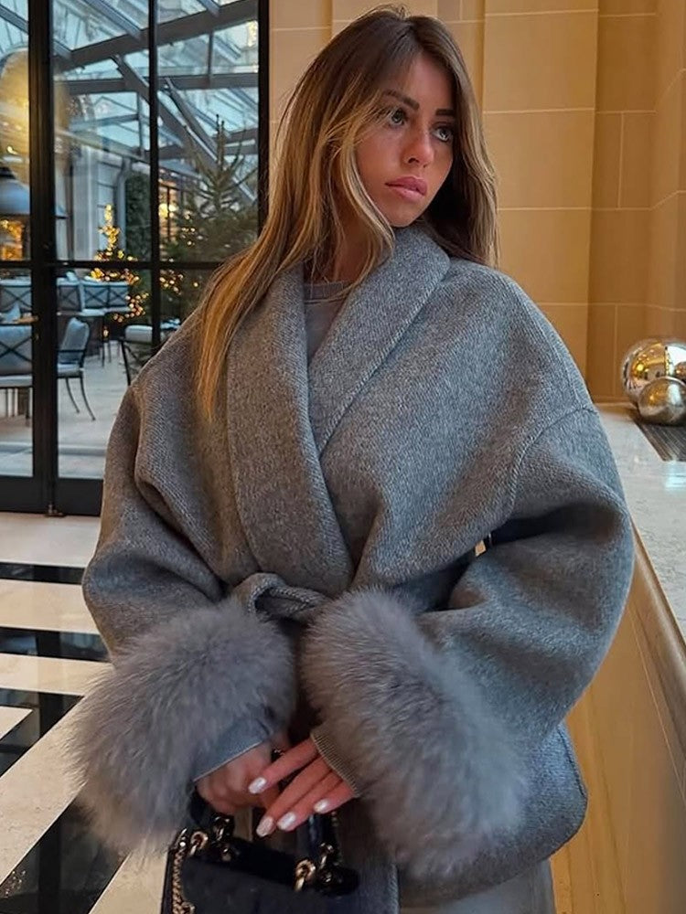 Casacos Curtos de Lã Elegantes com Cadarço Sólido Lapela Solta Cinto Peludo Manga Longa Jaqueta Feminina 2025 Outono Inverno Lady Chique Cardigãs