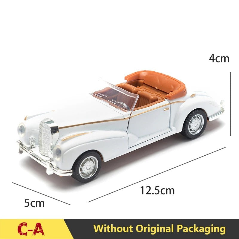 1:32 Alloy Diecast Mustang GT Classic Vintage Car Model Pull Back Car Miniature Vehicle Replica For Collection Gift for Kid