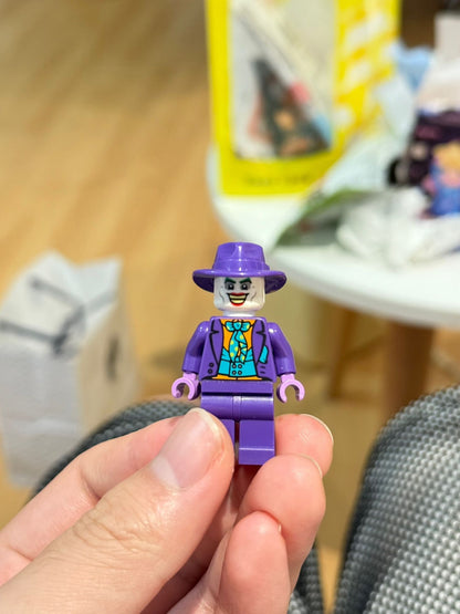 Lego 76265 Batwing: Brinquedo de Blocos de Montar Batman™ vs. O Coringa™ para Crianças de 8+ Anos Presente de Aniversário e Natal 357 Peças