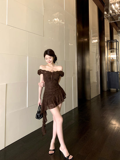 V Neck Lace Trim Shift Dress Women Summer Modern Heritage Aesthetic Youthful Chic Figure Flattering Day to Night Dress