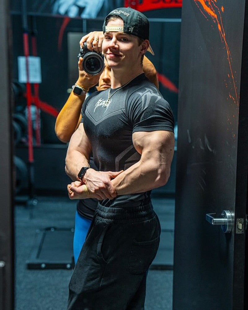 New YOUNG LA Men's Fitness Sports T-shirt Tights Men High Elastic Training Clothing Short Sleeve Tops Fitness Thirts For Men