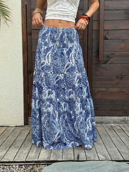 Vacation Style Stretchy Waist Long Maxi Skirt - Flowy Beach Skirt with Elastic Waistband