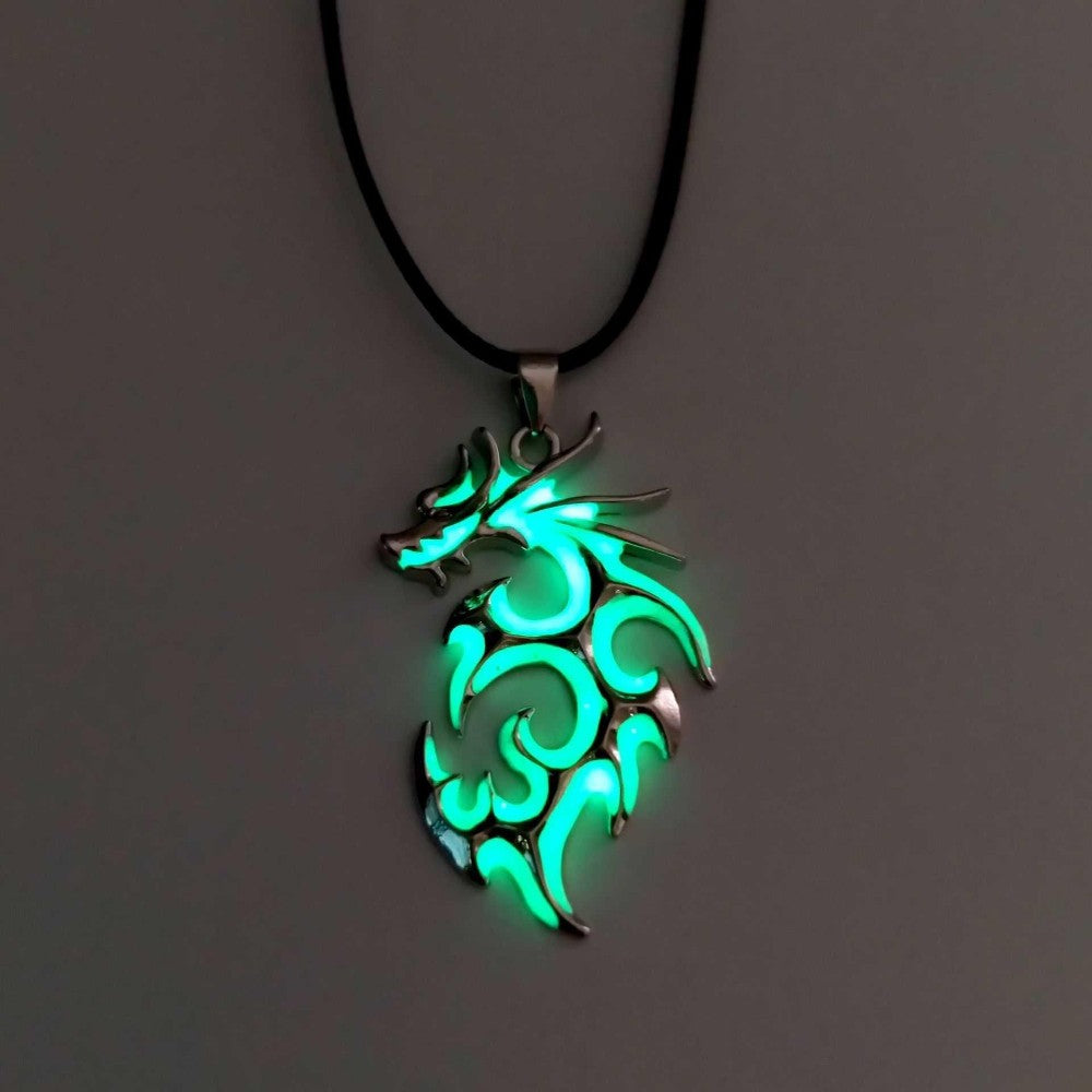 Colar com Pingente de Lua Luminosa para Meninas Adolescentes Colar Gargantilha Brilha no Escuro Joias Presentes ????????