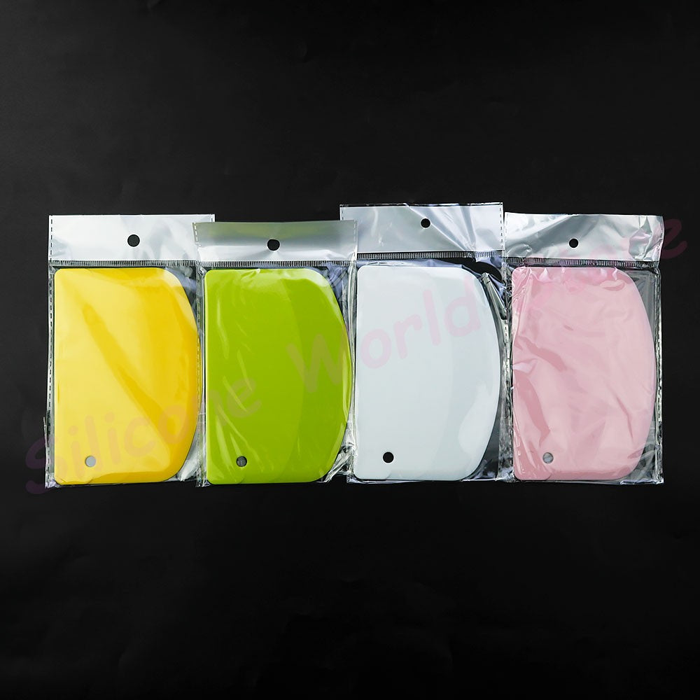 Silicone World Dough Scraper Cream Spatula Plastic Cutting Knife  for Flour Pastries and Cakes Baking Tool Kitchen Accessories