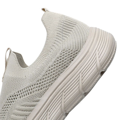Sapatilhas masculinas leves e respiráveis para corrida e uso casual, com design slip-on, estilo tênis e conforto para treinos de academia.