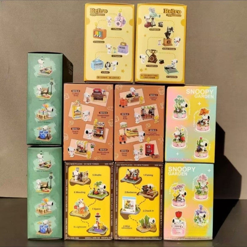 Quebra-cabeça de blocos de montar da série Original Snoopy Assemble Genuine Authorized Blind Box Supermarket Garden Furniture Scene para decoração de mesa
