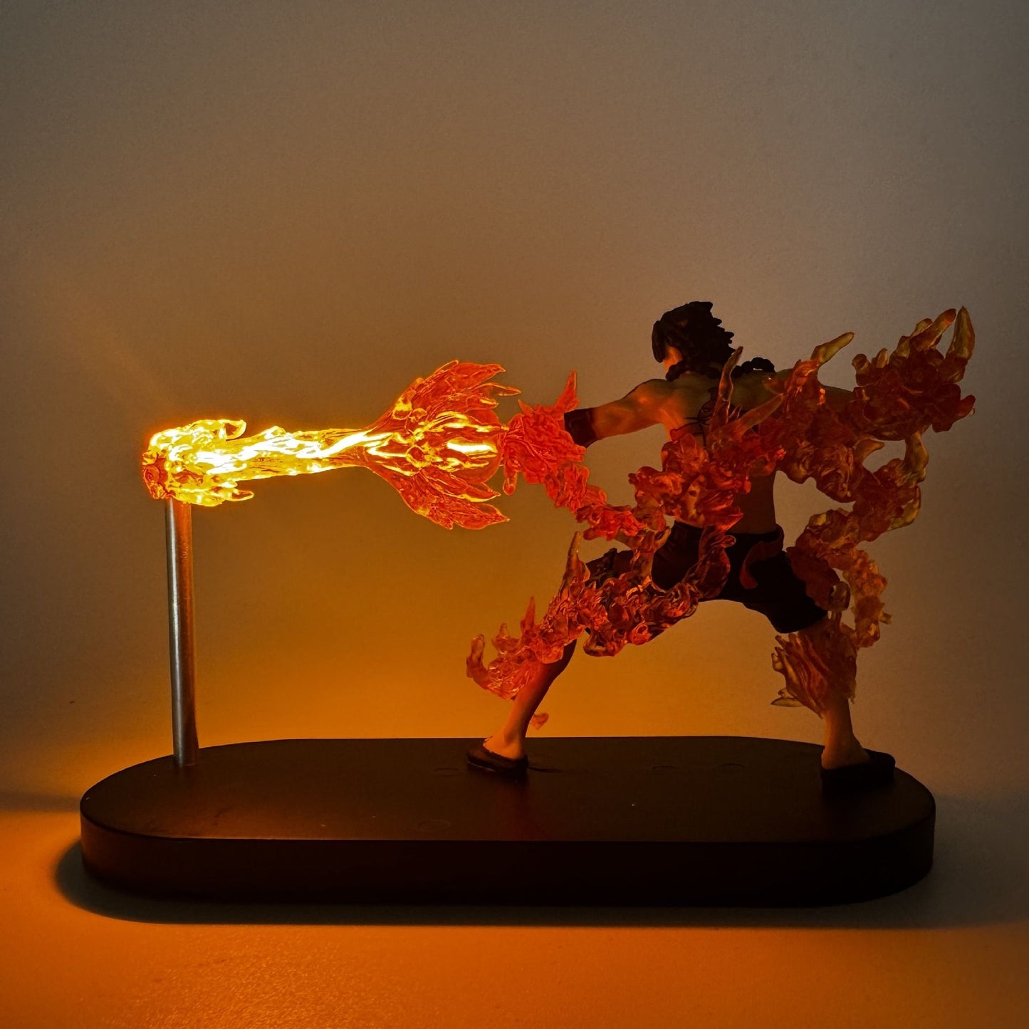 Ace of Spades Anime Night Light One Piece Luffy Figure Decoração de Presente para Quarto de Meninos Iluminação Ambiente de Estudo