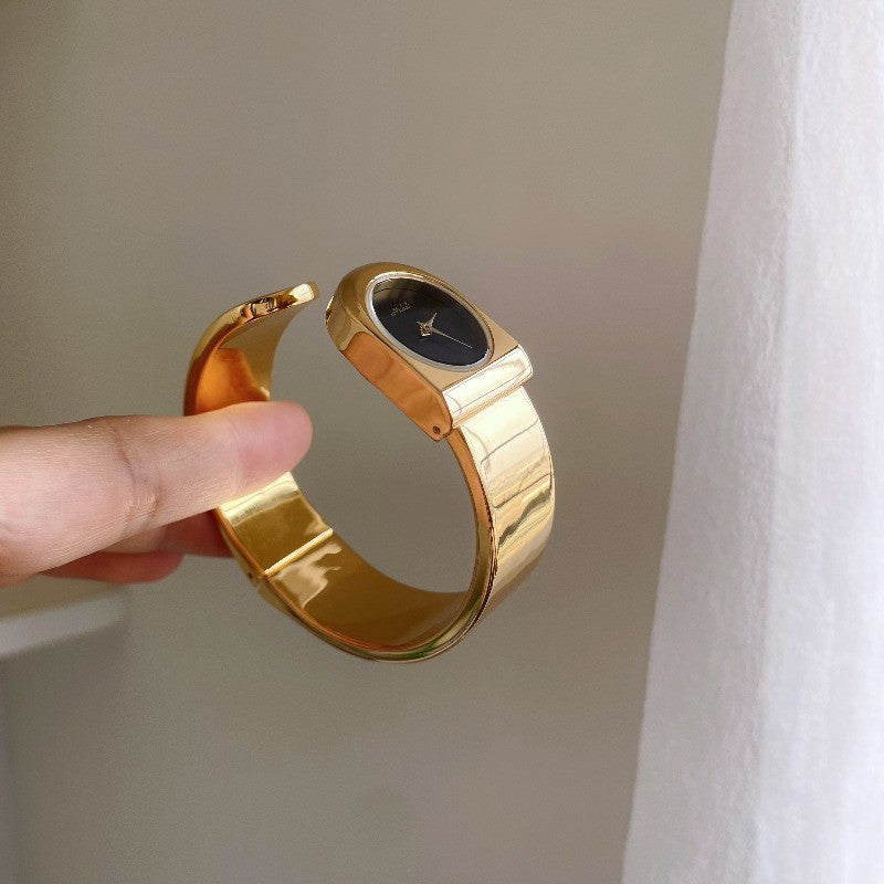 Luxury Women's Quartz Watch Simple Design Gold Delicate Bracelet Clock Gift Stainless Steel Women's Watch