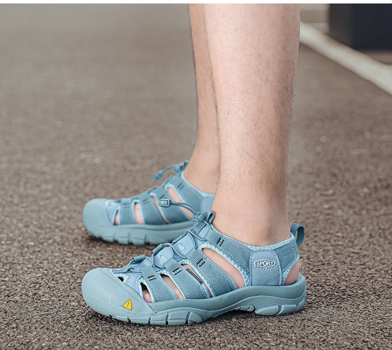 2025 Summer Men's Sandals Thick soled Baotou beach shoes Outdoor oversized casual Shoes Male lightweight hollow sandals Homme