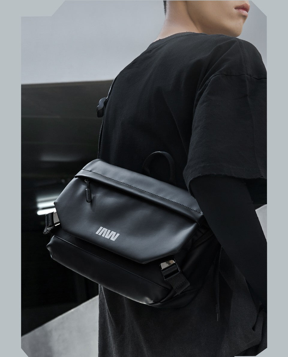 Septwolves Lightweight Men Shoulder Bag Leather Travel Messenger Bag 9.7-Inch Ipad Compartment Comfortable Widened Shoulder Pads