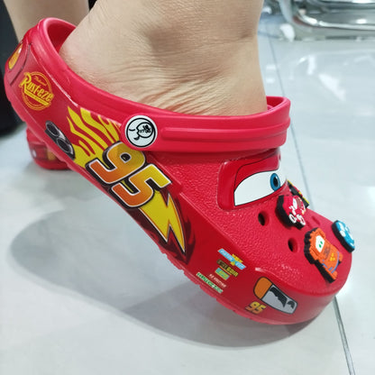 Desenho Animado Disney Pixar Relâmpago McQueen Chinelos Buraco Sólidos Impermeáveis Chinelos Ajustáveis Sandálias para Exterior Respiráveis Sapatos de EVA Presente