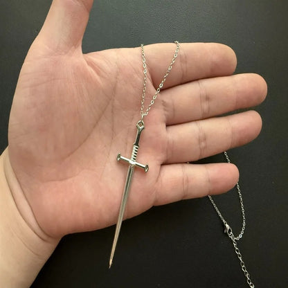 [Um pingente de espada retrô] Colar com Pingente de Espada Retrô, Colar com Pingente de Liga de Zinco com Cruz Estilo Punk para Mulheres e Homens