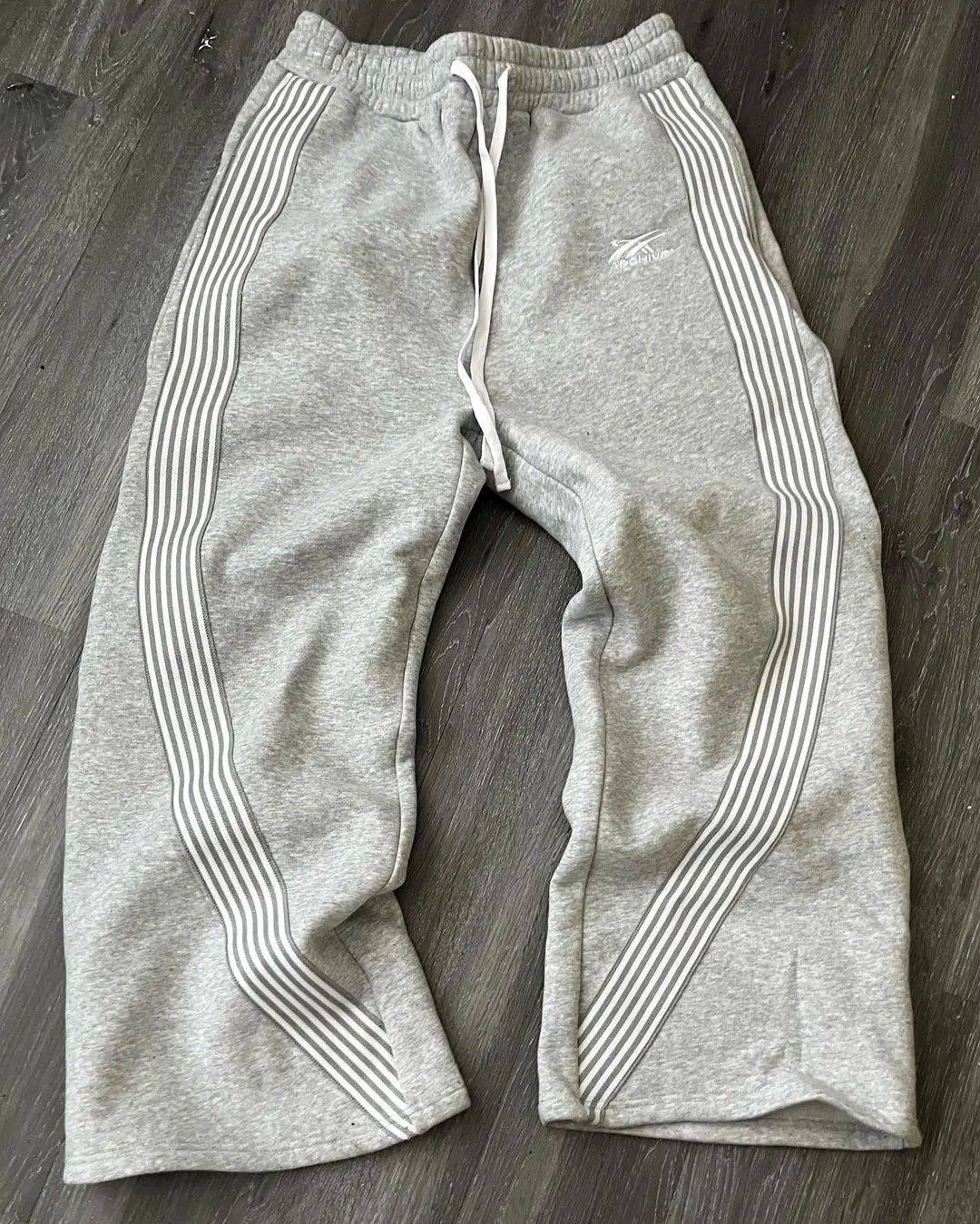 Calça Casual Bordada Cinza Y2k Camuflada Tática Funcional Masculina Feminina Premium Moletom com Cordão