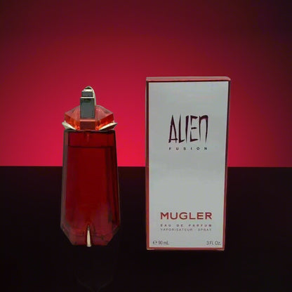 Mugler Alien - Eau de Parfum - Perfume Feminino - Floral & Amadeirado - Com Jasmim, Madeira e Âmbar - Fragrância de Longa Duração