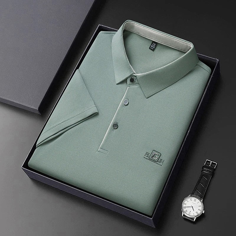 New Men's Business Casual Short Sleeved Shirt with Badge Solid Color Polo Shirt Fashionable Breathable Comfortable Versatile Top
