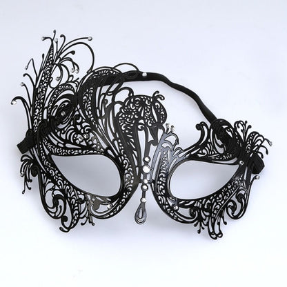 Black Gold Skull Metal Mask Halloween Rhinestone Half Face Venetian Masquerade Men White Women Skull Party Mask