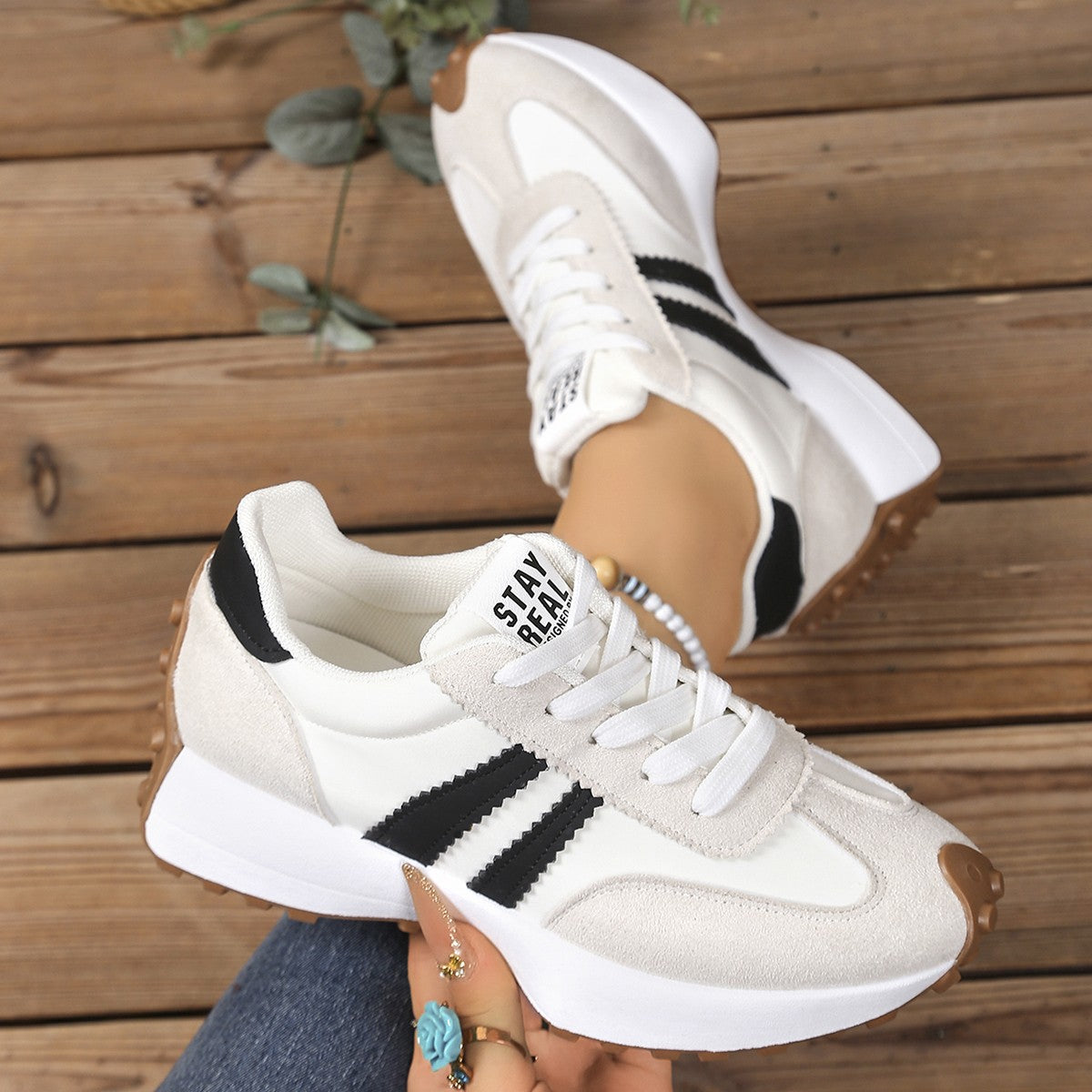 Spring Thick Bottom Women Sneakers 2025 Summer Casual Patchwork Leather Sneakers Women Outdoor Casual Comfortable Shoes Ladies