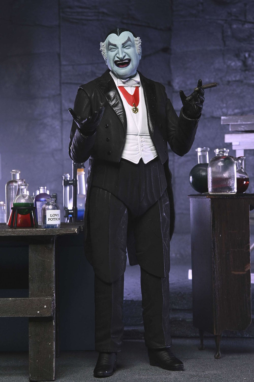 NECA 56090 56089 The Munsters TV Series Grandpa Munster Herman Munster Ultimate Action Figure