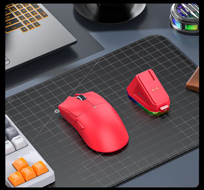 Mouse Gamer Attack Shark X11 Wireless, Conexão Tri-Modo 2.4GHz/Com Fio/Bluetooth PAW3311 22000DPI 400IPS RGB para PC