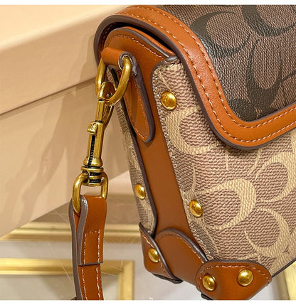 New minimalist and fashionable small handbag, contrasting color women's bag, high-end carriage crossbody bag, portable box bag