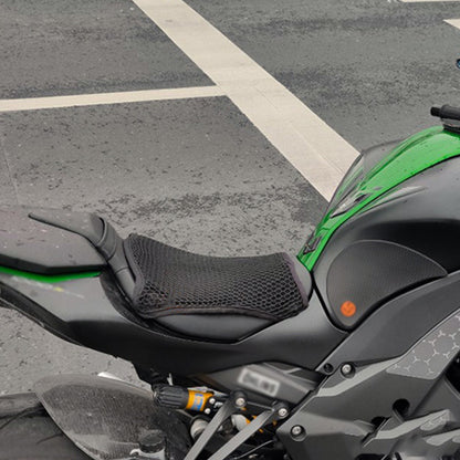 Almofada de Assento de Motocicleta Antiderrapante Estrutura de Malha 3D Respirável Macia e Confortável Proteção Solar Acessórios para Motocicleta
