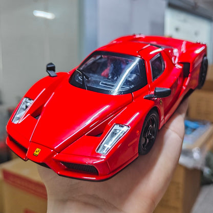 1:24 Carro Esportivo Enzo de Liga Leve Modelo de Carro em Escala Diecast Metal Miniatura Modelo de Carro Som?Luz Brinquedo Infantil Veículos Presentes