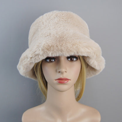 Chapéus de pele de coelho falso supermacios estilo novo 2025, forro de algodão para mulheres, gorros de esqui de moda russa quentes, cor sólida de pelúcia