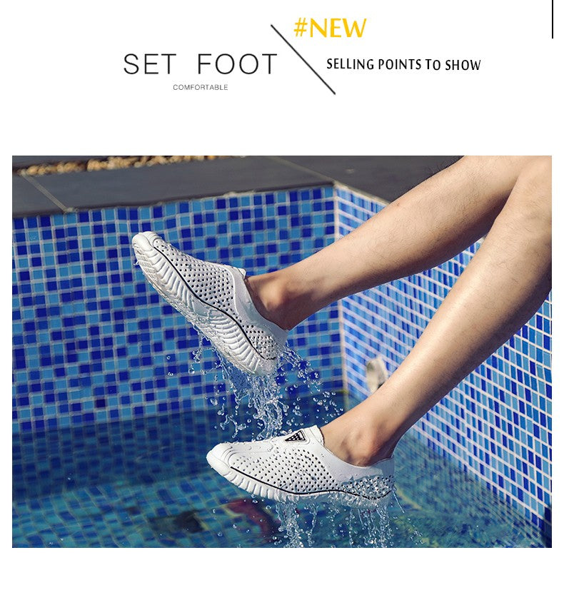 2025 Breathable Summer Men Slippers Outdoor Water Shoes Hollow Ultra Light Beach Shoes Casual Men Sandals  Black Garden Shoes