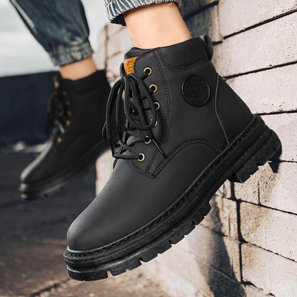 Botas masculinas de cano alto para as quatro estações, sapatos de trabalho ao ar livre antiderrapantes e confortáveis, botas amarelas de couro casuais britânicas da moda