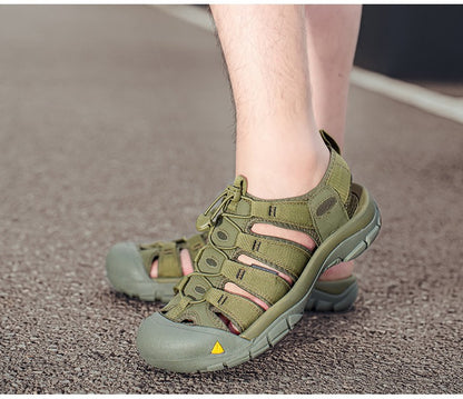 2025 Summer Men's Sandals Thick soled Baotou beach shoes Outdoor oversized casual Shoes Male lightweight hollow sandals Homme