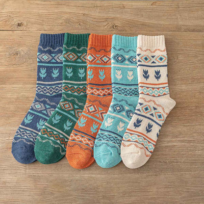 5 Pairs New Man Women Thick Winter Warm Socks Retro Style Dot Wave Pattern Couple Models Free Size