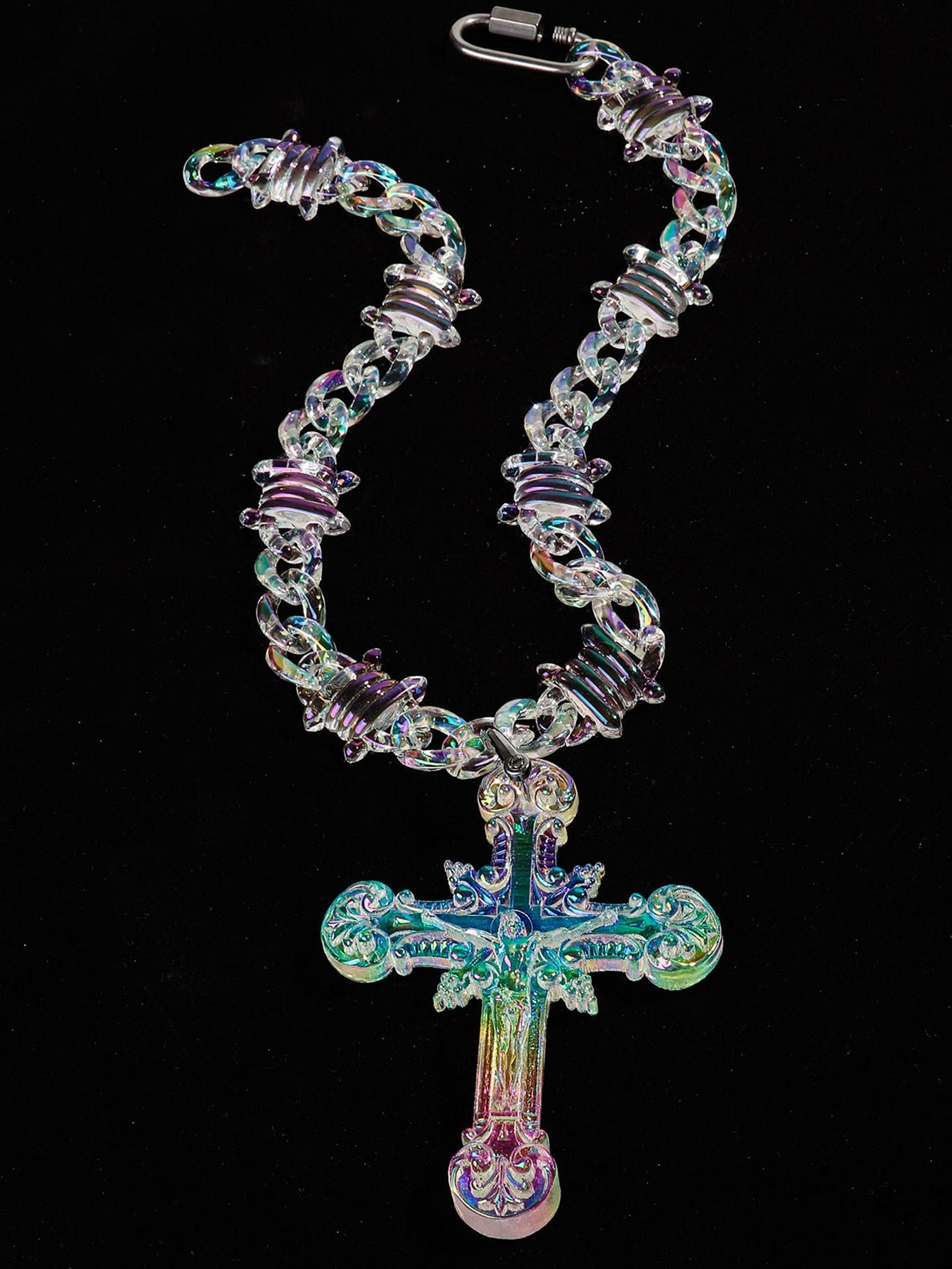 Colar com Pingente de Cruz Grande Iridescente de Jesus Cristo em Acrílico para Mulheres e Homens Colar com Corrente de Arame Farpado Joia de Presente