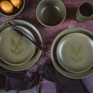 HALO Master Chief 117 – Conjunto de Louças de Cerâmica com 8 Peças | Essenciais de Cozinha para Casa com Tema de Videogame | Inclui Pratos Rasos e de Salada
