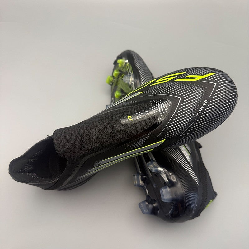 Football Field Boots Professional Non Slip Soccer Shoes Training Society Cleats Football Shoes SLIP-ON  Laceless