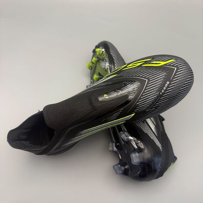 Football Field Boots Professional Non Slip Soccer Shoes Training Society Cleats Football Shoes SLIP-ON  Laceless