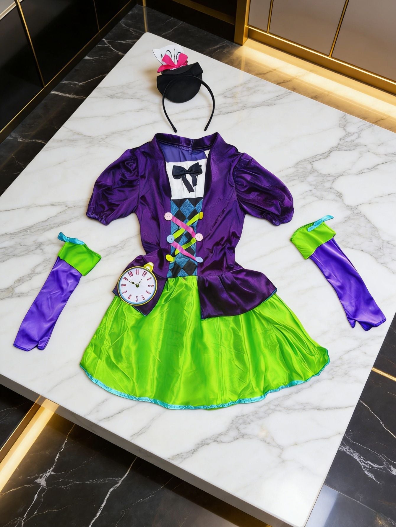 Girls Mad Hatter Cosplay Costume, full set with headband & gloves. Ideal for Halloween and fantasy theme party.