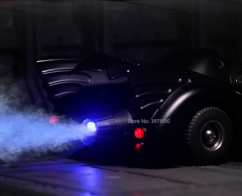 1:24 Scale 1989 Batmobile Sports Car Alloy Miniature Model Metal Diecast Vehicle Sound Light Plaything Decoration Gifts for Kids