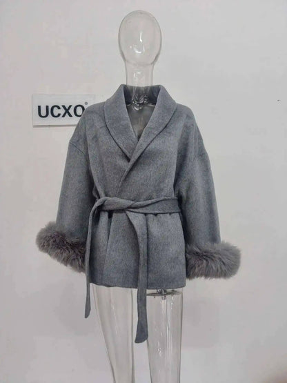 UCXQ Casaco Feminino Elegante OL para Escritório com Retalhos de Pelo Manga Comprida Lã Jaqueta de Roupa Feminina Bonita Outono Inverno 2025