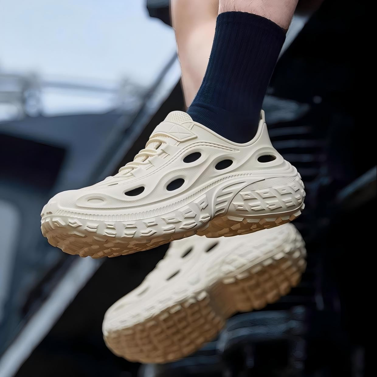 Men's Summer Clogs, Beach Shoes, Non-Slip, Anti-Odor, Baotou Women's Sports and Leisure Driving Sandals, Men's Outdoor River Tracing Shoes, Men's