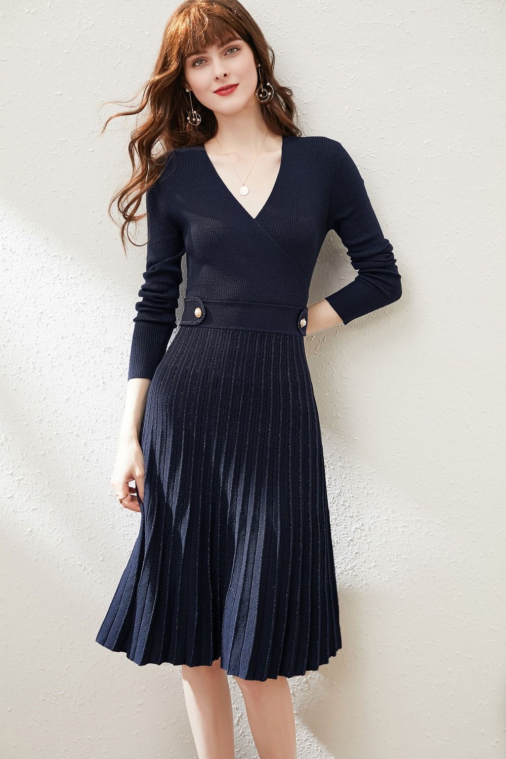 MARKOWO Desinger Brand 2022  Autumn and winter niche wool retro temperament slim V-neck knitted pleated dress
