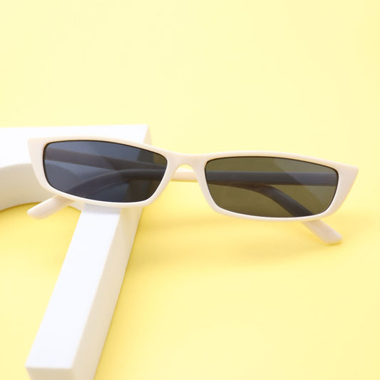 New Vintage Women Small Frame Sunglasses Small Oval Fashion Glasses Women's Summer Outdoor Leisure Sun Glasses UV400 Eyewear