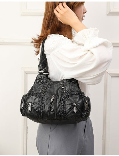 Black Y2k Women Shoulder Bag Vintage Punk Goth Fashion Designer Pu Leather Tote Bag Large Capacity Rivet Motorcycle Handbag