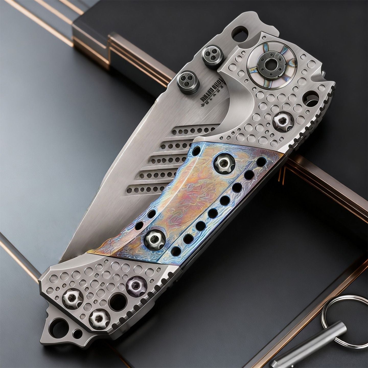 High-end handcrafted heavy-duty folding knife, titanium alloy handle and titanium-baked blue surface, collectible knife, men's g